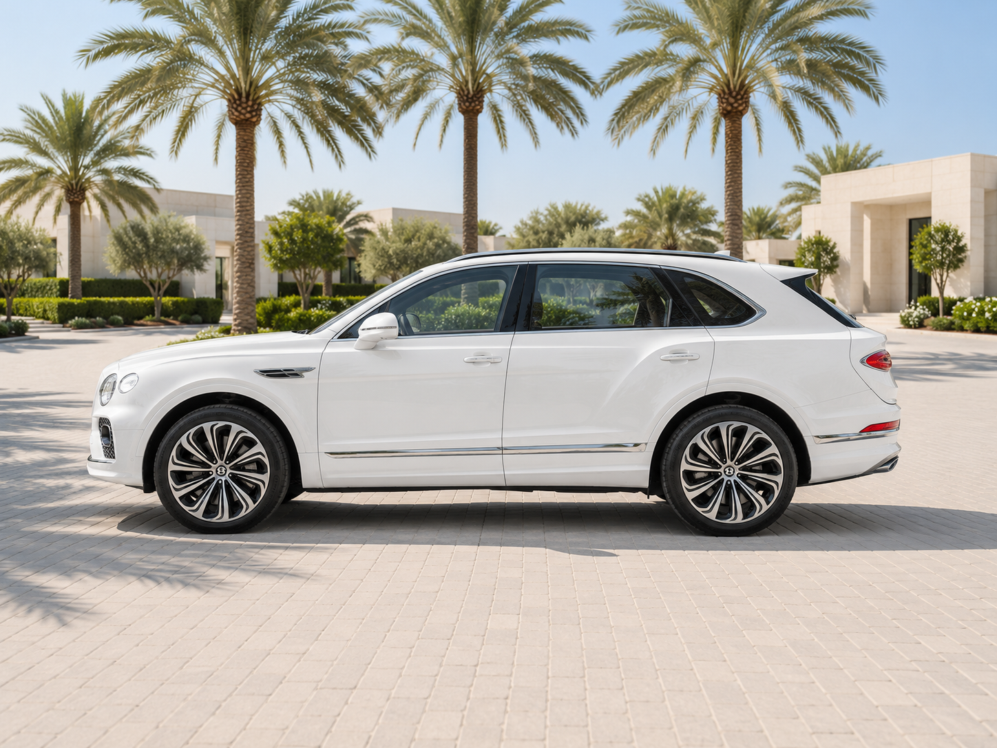 Bentley Bentayga — miniature 5